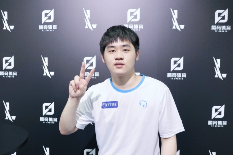 他曾成功签 他曾成功签