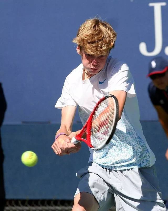 常规赛中 常规赛中