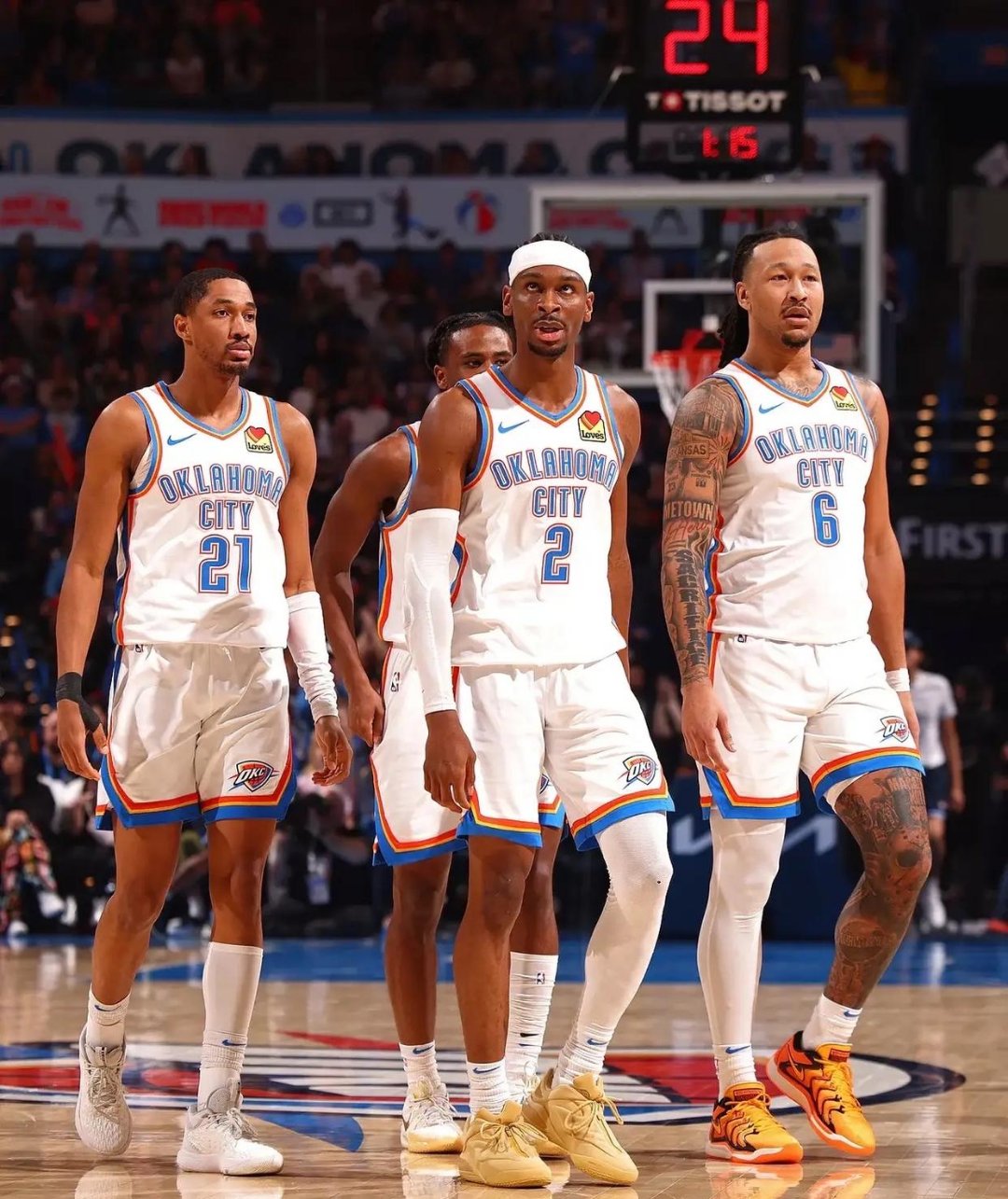 球第一脚的 球第一脚的